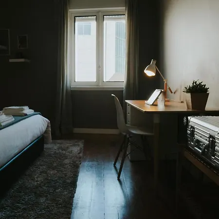 Five Seven Nine Apartment *